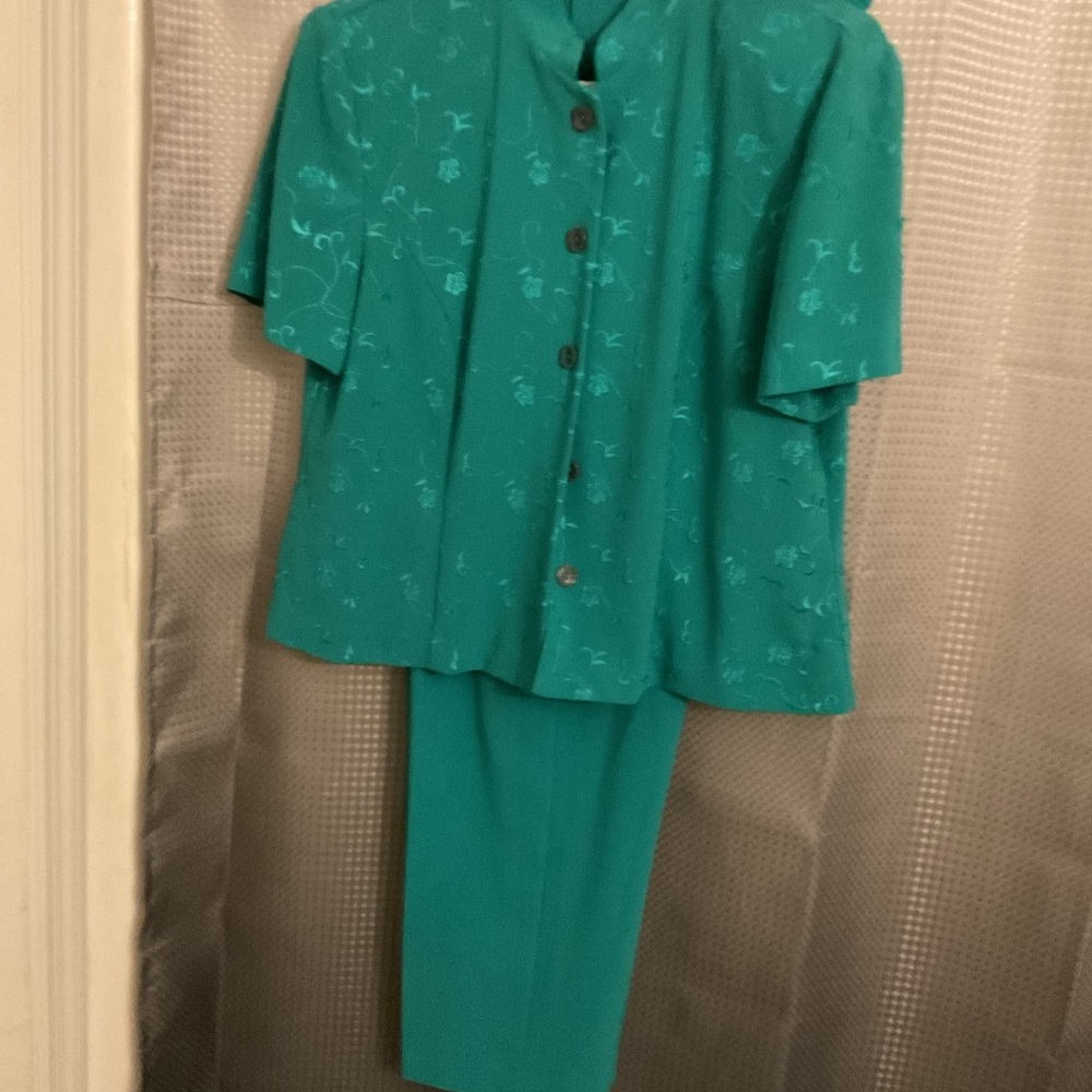 Teal Floral Button-Up Blouse and Pants Set